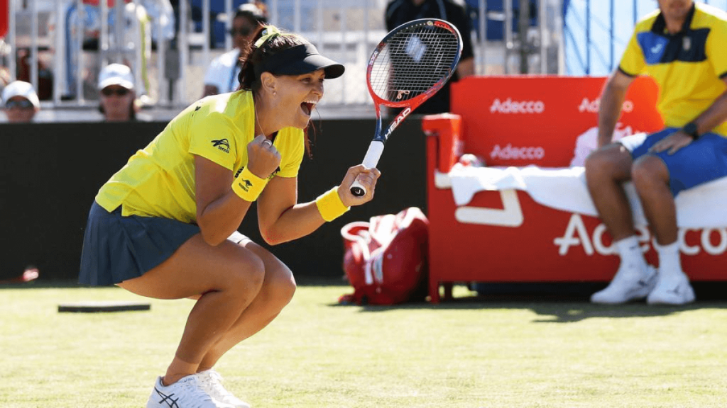 Casey Dellacqua